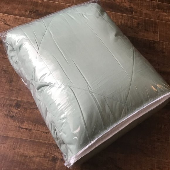New Light Green & Grey Reversible QUEEN 3 Piece Comforter Bedding Set - Picture 5 of 5